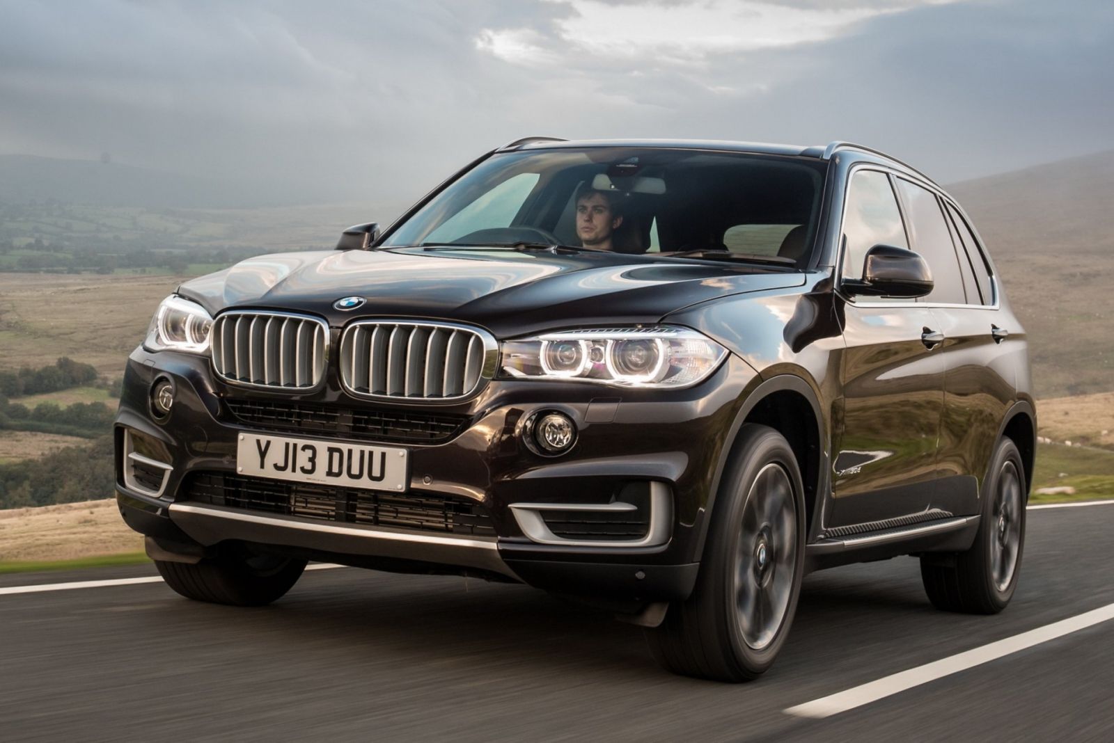 Bmw X5 F15 Паркетник класса J - фото 1
